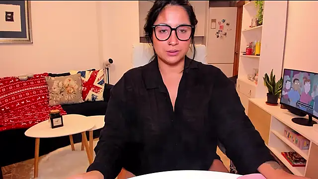 Snapshot of DannaaMeliza chatting on January 10, 2026, 8:32 pm DannaaMeliza online show from January 10, 2026, 8:32 pm