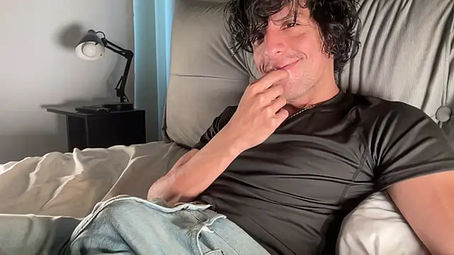 beranco19 online show from April 21, 2026, 6:44 pm