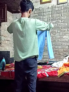 ThethunderPo online show from October 12, 2025, 3:33 pm