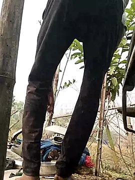 ThethunderPo online show from November 23, 2025, 4:01 am