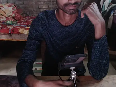 ThethunderPo online show from April 3, 2026, 4:21 am