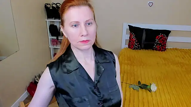 Snapshot of FoxySophia chatting on June 29, 2026, 5:24 pm FoxySophia online show from June 29, 2026, 5:24 pm