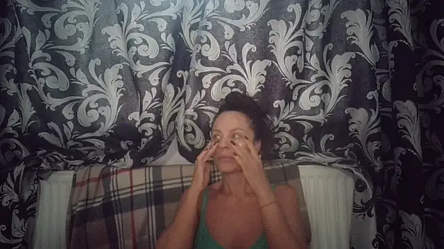 LindaStarS online show from September 23, 2025, 4:26 am