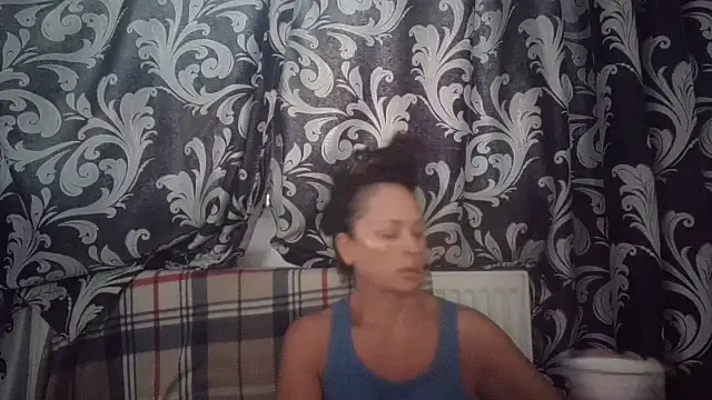 LindaStarS online show from September 26, 2025, 4:38 am