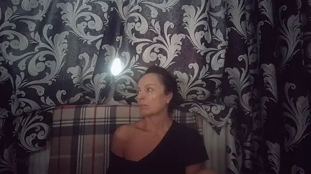 LindaStarS online show from October 1, 2025, 5:02 am