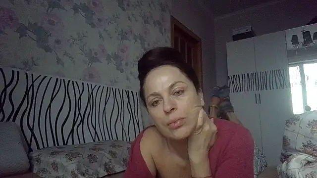 LindaStarS online show from December 22, 2025, 6:10 am