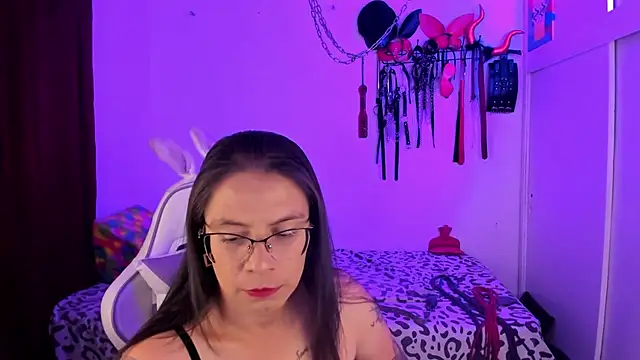 dungeongirls online show from November 27, 2025, 9:28 pm