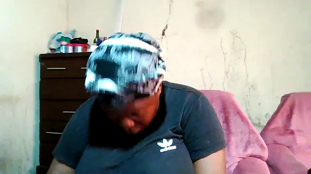 sexybigboobz online show from November 26, 2025, 6:47 am