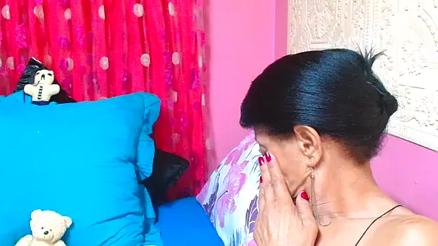 SLUTTYROXY online show from February 9, 2025, 8:45 pm