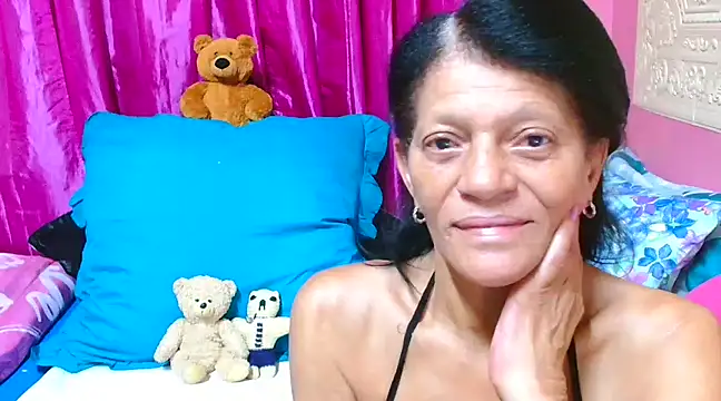 SLUTTYROXY online show from March 18, 2025, 7:10 pm