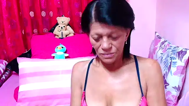 SLUTTYROXY online show from November 4, 2025, 5:34 pm