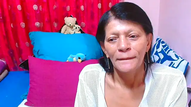 SLUTTYROXY online show from April 18, 2026, 11:25 am