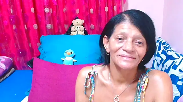 SLUTTYROXY online show from April 19, 2026, 6:10 pm