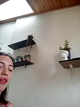 loveuu-bae online show from December 18, 2024, 9:18 pm