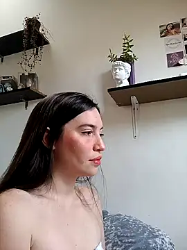 loveuu-bae online show from December 20, 2024, 9:17 pm