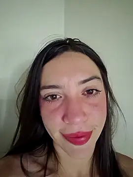 loveuu-bae online show from April 22, 2026, 4:04 am