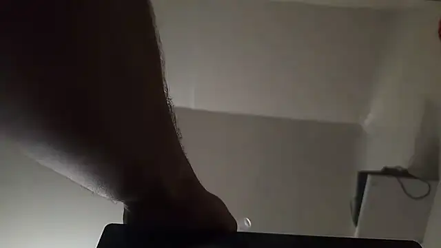 UncutHammer69 online show from October 17, 2025, 10:29 am