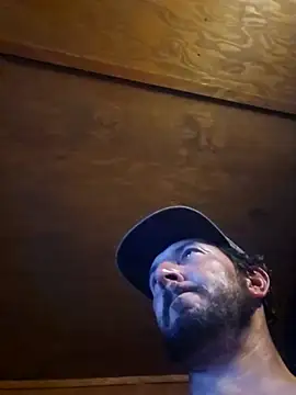 Snapshot of UncutHammer69 chatting on February 13, 2026, 2:46 pm UncutHammer69 online show from February 13, 2026, 2:46 pm