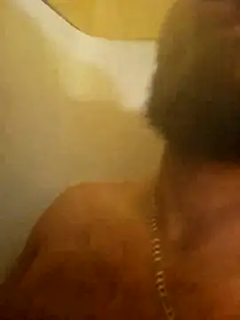 Snapshot of UncutHammer69 chatting on February 18, 2026, 6:42 am UncutHammer69 online show from February 18, 2026, 6:42 am