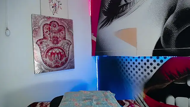 karlaveckyts online show from February 17, 2025, 7:31 pm