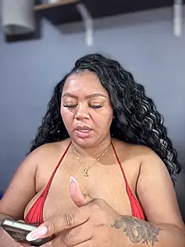 yanza2002 online show from January 19, 2025, 7:26 pm