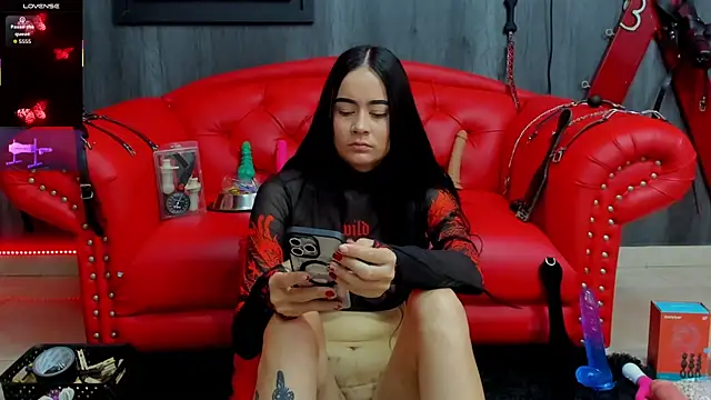 Liittledolly online show from November 12, 2025, 12:38 pm