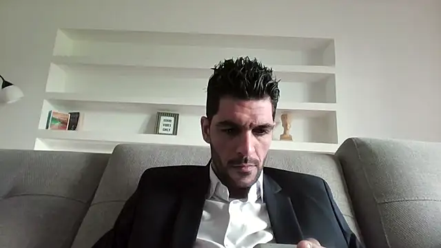 abonado22cm online show from February 14, 2026, 1:19 pm