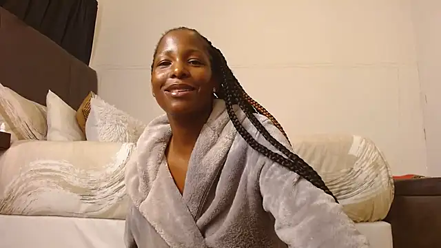 SoftRosee online show from March 18, 2026, 6:22 pm