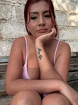 LINDA PATTY94 online show from February 26, 2025, 4:03 pm