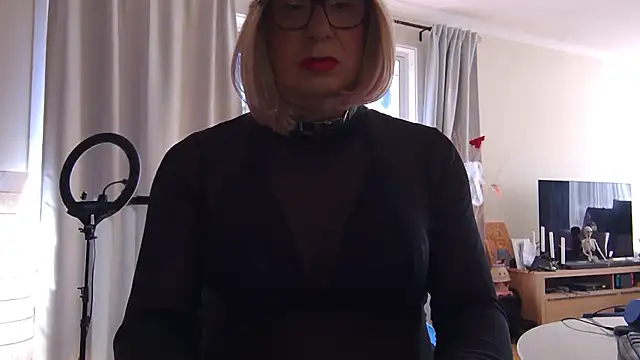 rachel latex online show from October 14, 2025, 11:27 pm