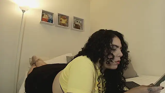 Snapshot of matilda_69x chatting on June 26, 2026, 2:05 am matilda 69x online show from June 26, 2026, 2:05 am