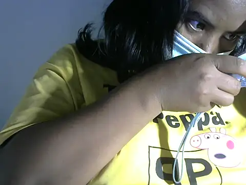 Artinah22 online show from April 21, 2026, 5:17 pm