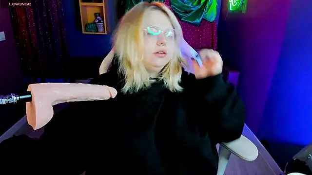 Yoki Shizuko online show from January 12, 2026, 6:51 am