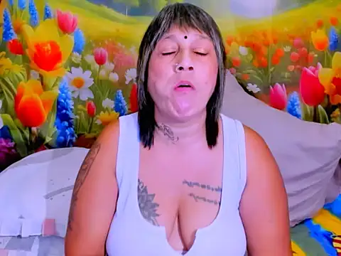 indianroxy online show from April 21, 2026, 1:42 am