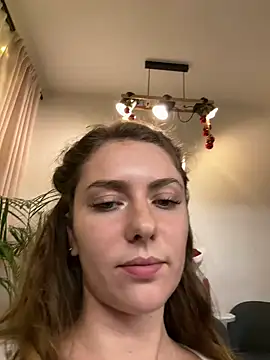 MariiD online show from December 20, 2024, 2:27 pm