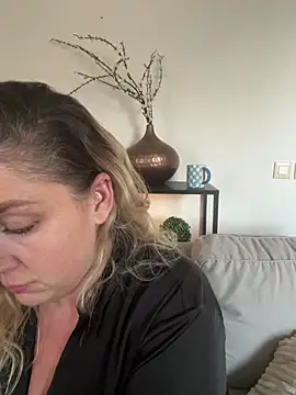 Anna Alexa online show from December 10, 2024, 1:00 pm