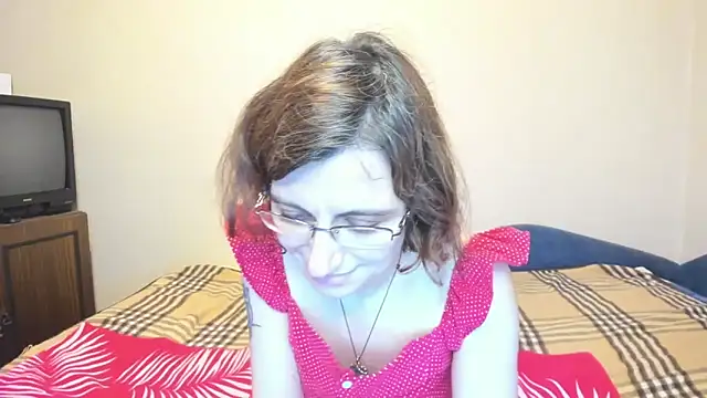 MarilynDream online show from February 4, 2025, 6:49 pm