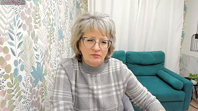 EvelynJoyful online show from January 21, 2025, 5:05 am