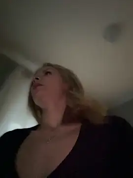 AnastasiaAniess online show from March 19, 2025, 5:39 pm