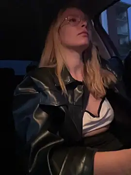 AnastasiaAniess online show from April 15, 2026, 6:37 pm