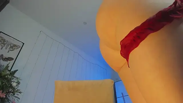 LilianKroft online show from January 3, 2025, 2:30 pm