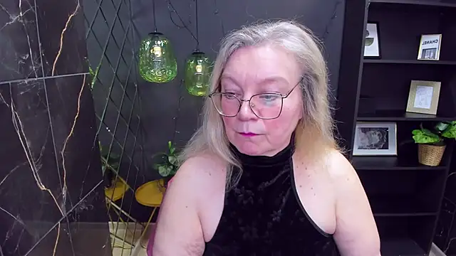 NataliMellow online show from January 11, 2025, 1:11 pm