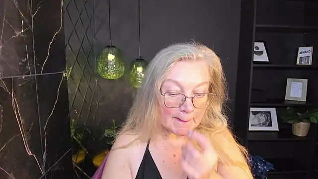 NataliMellow online show from December 16, 2025, 1:16 pm