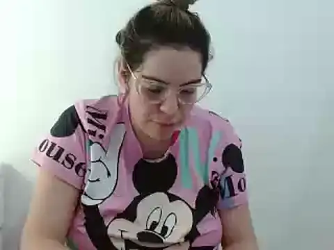 ashlymoon online show from January 9, 2025, 4:52 am