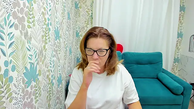 LeaPure online show from September 20, 2025, 5:08 am