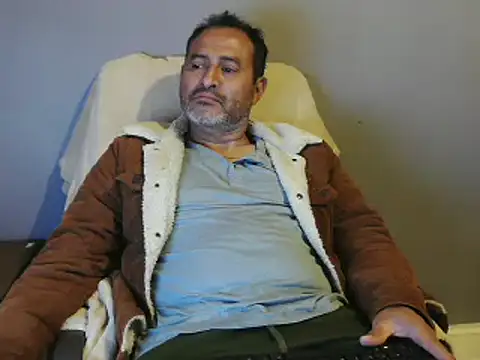 dantehot2020 online show from January 4, 2025, 10:34 pm