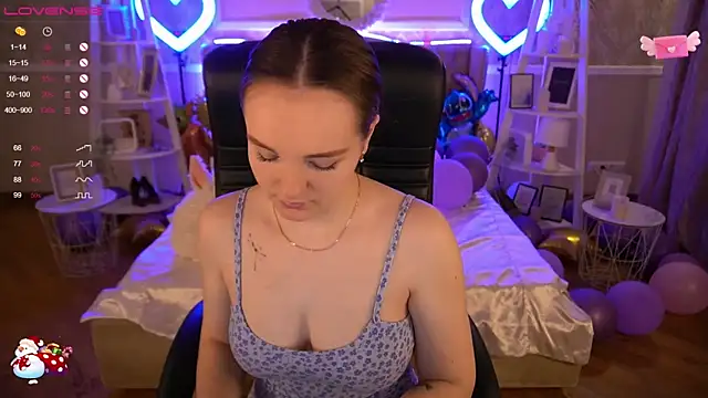 FoxyShy online show from January 29, 2025, 12:45 pm