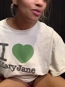 Rakiyahcharms online show from February 2, 2025, 3:17 pm