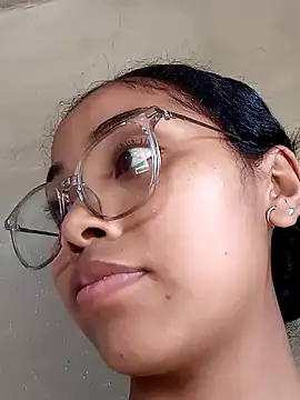 naya86 online show from December 18, 2024, 11:24 am