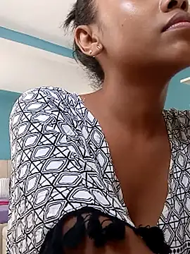 naya86 online show from February 26, 2025, 10:36 am